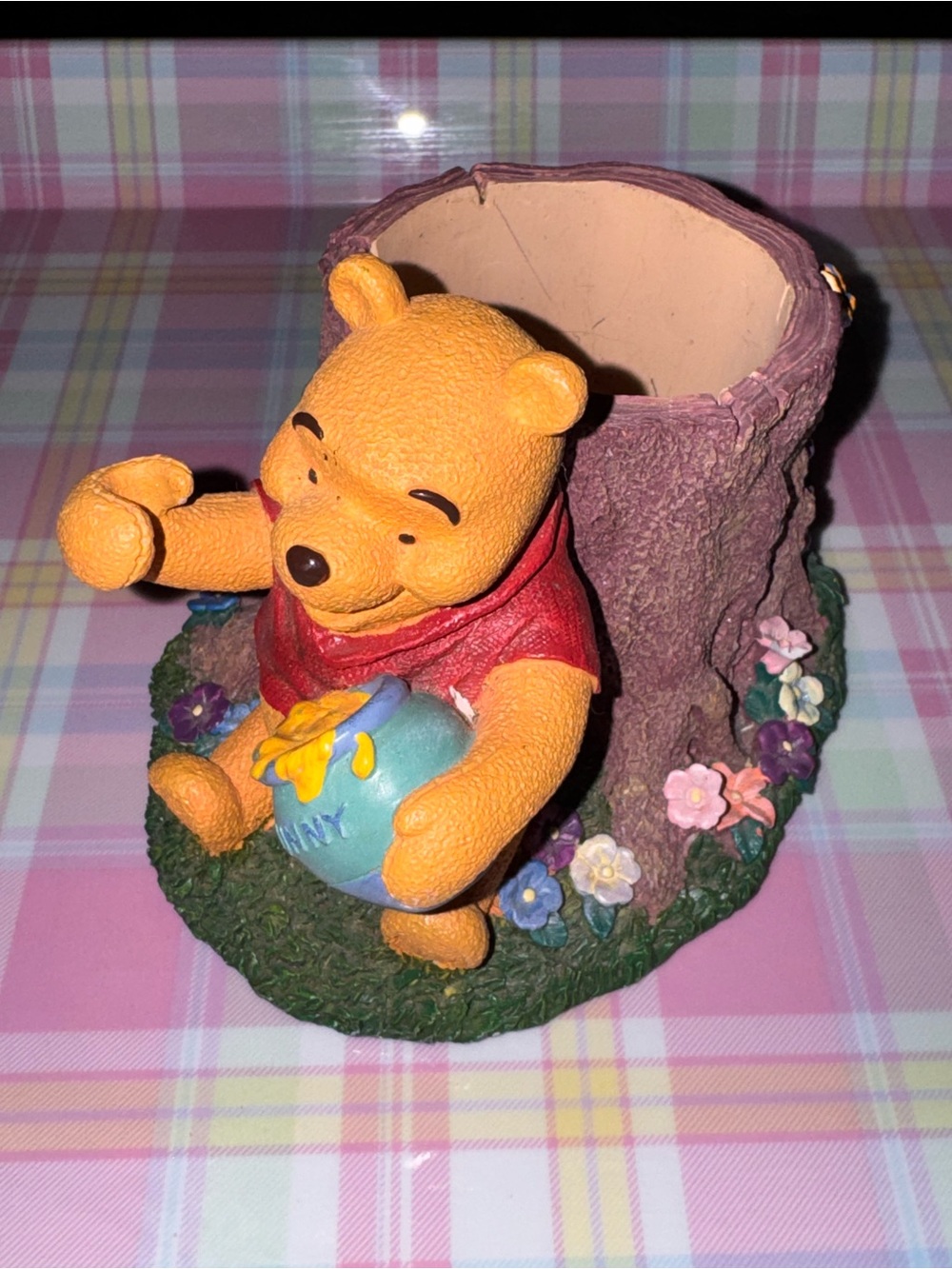 Disney Winnie the Pooh Figurine pencil/tool Holder in Yellow and Red